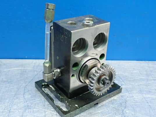 ABB #3HNA011884-001, Robotic Spray Gear Pump, 3 cm3 Volume - Image 5