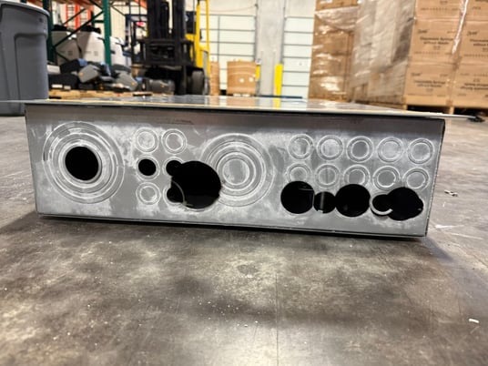 225 Amp. Square D, NC38F, Type 1 Enclosure, 3-Phase, 4-Wire, 240 V.AC 48 V.DC w/ misc. breakers - Image 6