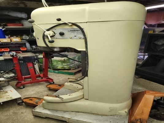 Hobart #M-802, 2 HP, used mixer for sale - Image 2