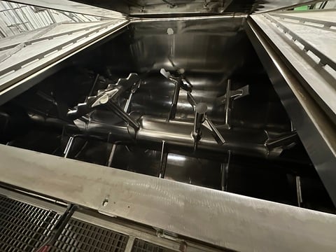 519 cu.ft. Scott Equipment, heavy duty, single shaft paddle mixer, 304 Stainless Steel, 100 HP, barely used - Image 5