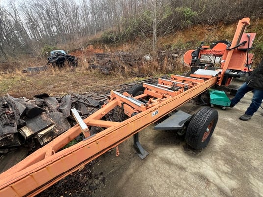 Wood-Mizer #LT40, Super Hydraulic Sawmill, 25 HP, 685 hours, sharpener & setter, 2001 - Image 6