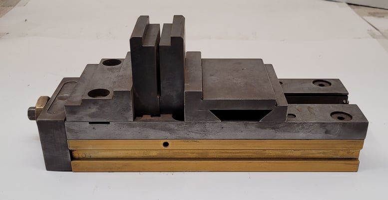 Machinist Vise 4" - Image 1