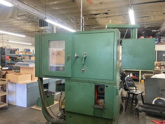 Mikron #A-33, Gear Hobber (Swiss) with lots of tooling, manuals and change gears - Image 7