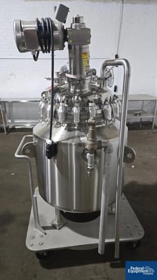 30 gallon Pfaudler, Glass-Lined Reactor, Stainless Steel, dish top, 50 psi internal, 150 psi jacket, 66" wet - Image 3