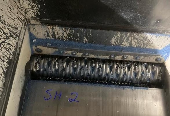 Vecoplan #VAZ1300M-FF, single shaft shredder, 62" x 80" feed opening, 150 HP, 2013 - Image 3