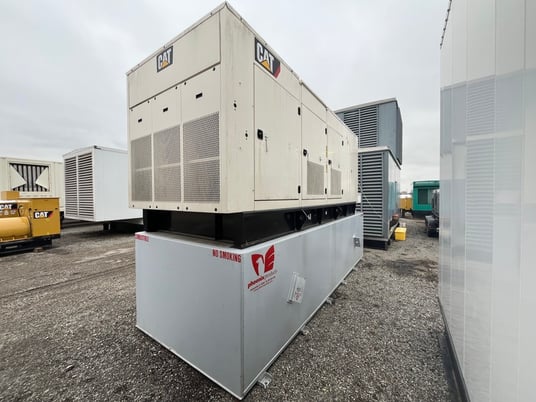 500 KW Caterpillar #C15, diesel generator set, 480 Volts, 1800 RPM, 99 hours, EPA Tier 2, sound attenuated - Image 4