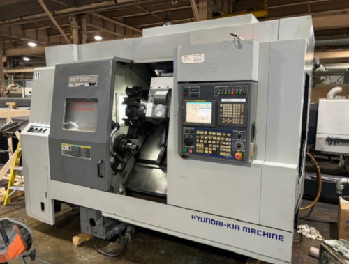 Hyundai Kia #SKT2100SY, CNC Lathe, 24.8" swing, 17.91" max. turning length, 13.19" machining diameter, 2.5" - Image 1