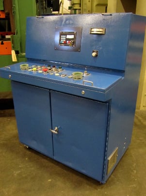 250 Ton, Clearing Niagara #BP2, 6" stroke, 23.5" Shut Height, 72x36" bed, new controls, 1996, reconditioned - Image 4