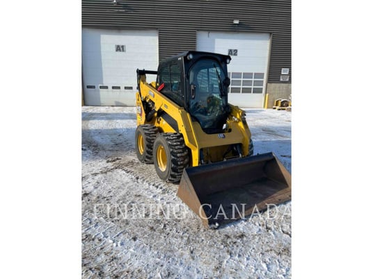 Cat 242D3, Skid Steer Loader, 201 hours, S/N: T8A00386, 2023 - Image 2