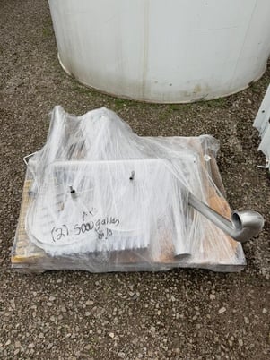 5000 gallon, Mueller stainless cone bottom silo - Image 7