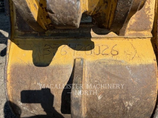 Caterpillar Work Tools (Serialized) DB 42" SDBKT, Bucket, S/N: NBC18115, 2016 - Image 8