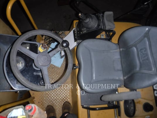 Caterpillar CC34, Asphalt Paver, 4327 hours, S/N: C34600405, 2013 - Image 7