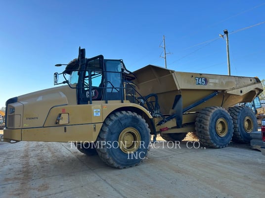Caterpillar 745, Articulated Truck, 6014 hours, S/N: 3T606070, 2023 - Image 2