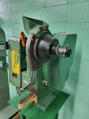 Milford #64, riveter, completely rebuilt (6 available) - Image 3