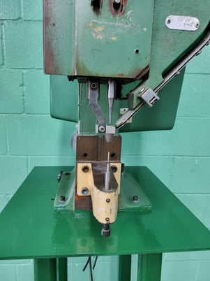 Milford #64, riveter, completely rebuilt (6 available) - Image 4