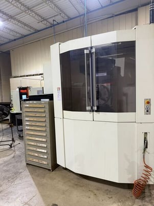 Makino #A61NX, CNC horizontal machining center, 5-Axis, (2) full contouring 19.7" pallets, 28.7" X, 25.6" Y - Image 3