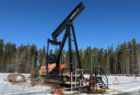 D320-305-100 Ampscot #320-305-100, conventional pump jack, 1999 - Image 3