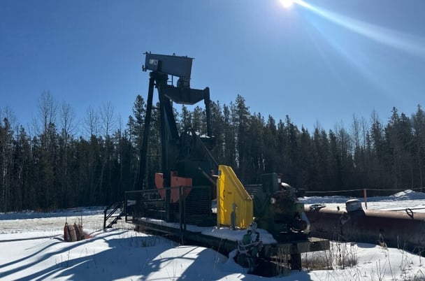 D320-305-100 Ampscot #320-305-100, conventional pump jack, 1999 - Image 5