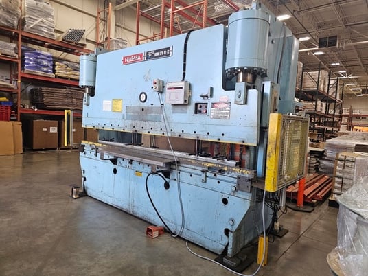 175 Ton, Niagara #HBM-175-10-12, 12' overall, Automech CNC150 Back Gauge, Very Nice From Service, Tag #16437 - Image 2