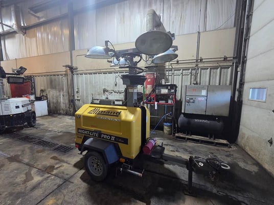 Allmand #Night-Light-Pro-II, 8 KW, light tower, 8652 hours, 1-phase - Image 1