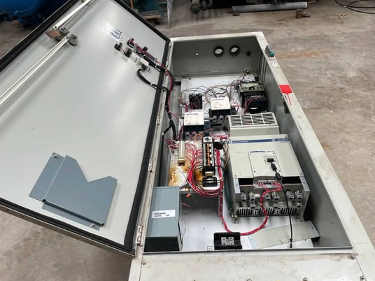 Square D, 46 Screw Compressor Motor Starter, 200 HP, 460 Volts, 60 Hz - Image 9