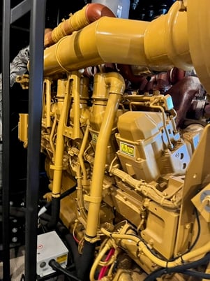 1500 KW Caterpillar #3512C, diesel generator, sound attenuated enclosure, Tier 2, 277/480 Volts - Image 4