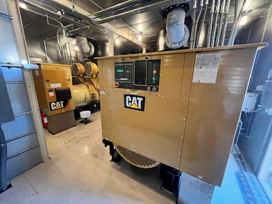 1500 KW Caterpillar #3512C, diesel generator, sound attenuated enclosure, Tier 2, 277/480 Volts - Image 8