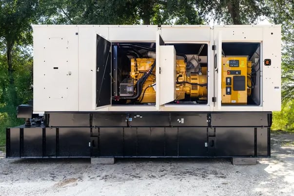 600 KW Caterpillar #C18, diesel generator, 277/480 Volts, new surplus, 2024 - Image 3