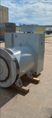 1000 KW, Marathon, synchronous generator end - Image 5