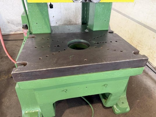 75 Ton, Minster #7, Back Gauge OBI press, 6" stroke, 12" Shut Height, 4" adj., 40 SPM, 36" x24"bed - Image 4