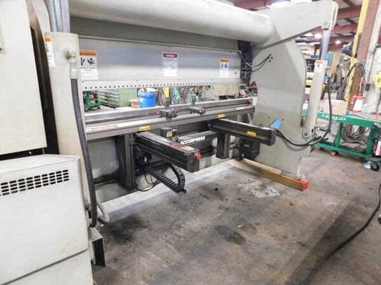 130 Ton, Accurpress Advantage #713010, Press Brake, 10' overall, 100" between housing, 8" stroke, 10" throat - Image 3