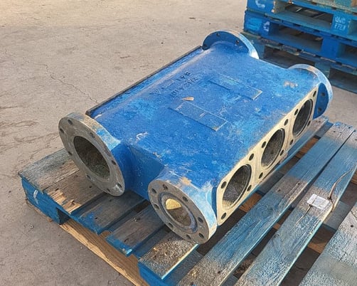 National #J-150-L, Triplex Pump Fluid End, 5" Stroke, Aluminum Bronze Fluid End, 6" Suction, 3" Discharge - Image 1