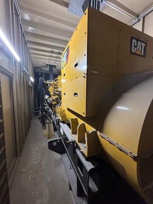 2000 KW Caterpillar #G3520H 2MW, 4160 Volts / 60HZ / 3PH 2MW Natural Gas Generator Set IN Weather Resistant - Image 9