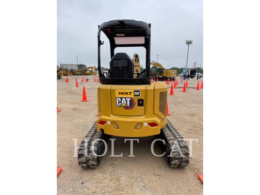 Caterpillar 303.5 CR, Crawler Excavator, 699 hours, S/N: RE904282, 2024 - Image 4