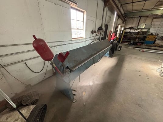 22 gauge x 12' Dreis & Krump #S-1222, apron brake, serial #R08136 - Image 1