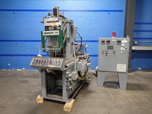 Newbury #V4-30ARS, vertical injection molder, with electrical cabinet, 12" x 13-1/2" platen, 1996 - Image 1