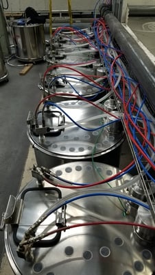 Powder coating hoppers, 150 lb. hopper with casters, new - Image 2