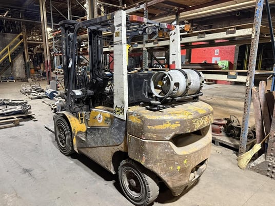 4950 lb. TCM #FHG30T7L, Forklift, 189" lift - Image 2