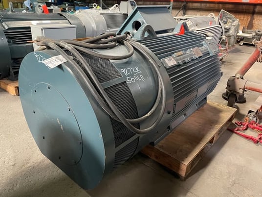 400 HP 1200 RPM General Electric, Frame 5011LB, TEFC BB, 460 Volts - Image 2