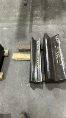 24.5" L, Press brake die, 5" height, 4" V - Image 1