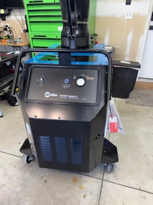 900 cfm Miller #FiltAir-Capture-5, Portable Fume Extraction System w/ 10' Extraction Arm, 452 sq.ft filter - Image 2