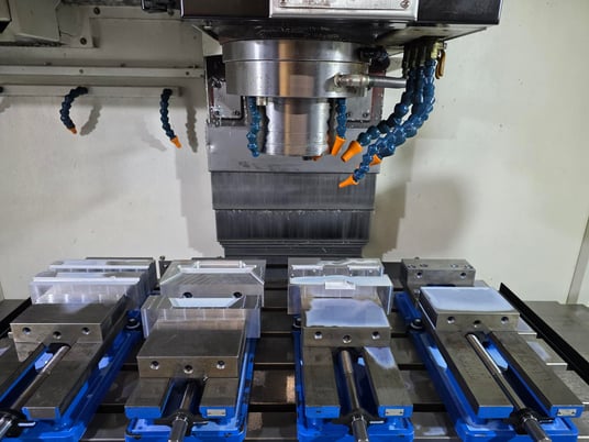 YCM #NXV-1020A, CNC Vertical Machining Center, 40.1" X, 20.4" Y, 21.2" Z, 25 HP, 12000 RPM, 24 automatic tool - Image 4