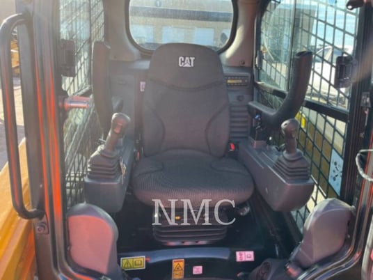 Cat 242D3, Skid Steer Loader, 55 hours, S/N: T8A01068, 2024 - Image 5