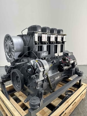 51 HP Deutz #4L912, complete, new surplus, never used - Image 1