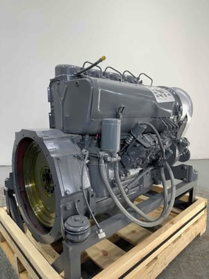 51 HP Deutz #4L912, complete, new surplus, never used - Image 2