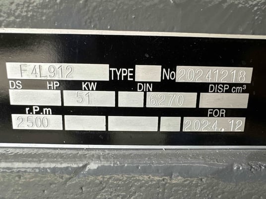 51 HP Deutz #4L912, complete, new surplus, never used - Image 3