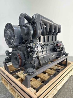 118 HP Deutz #BF6L913, complete, new surplus, never used - Image 1
