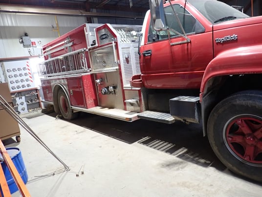 Top Kick Fire Truck Pumper with low mileage, General Motors 1995 - Image 8