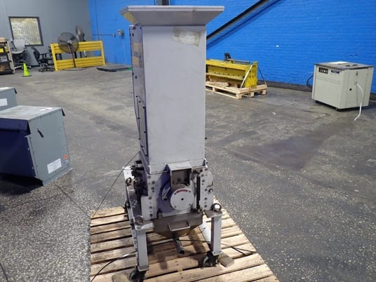 10.5" x 12" Matsui #SMGL2-200U, Granulator, 2 HP, 1670 RPM, 230/460 V, 2014 - Image 4