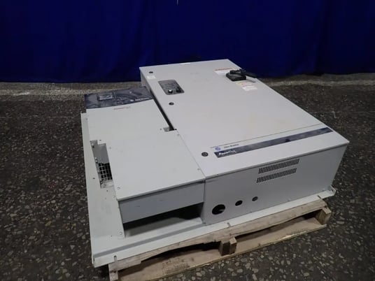 75 HP Allen-Bradley #2 3c-d105a10dnnbannl, AC Drive w/Fused Disconnect, 460 V Input, 0-460 V Output, 2006 - Image 1